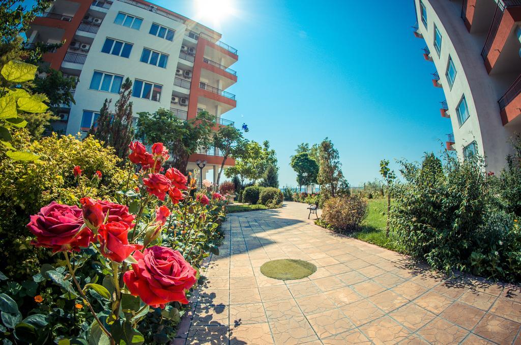 Riviera Fort Beach Apartments Ravda Exterior photo