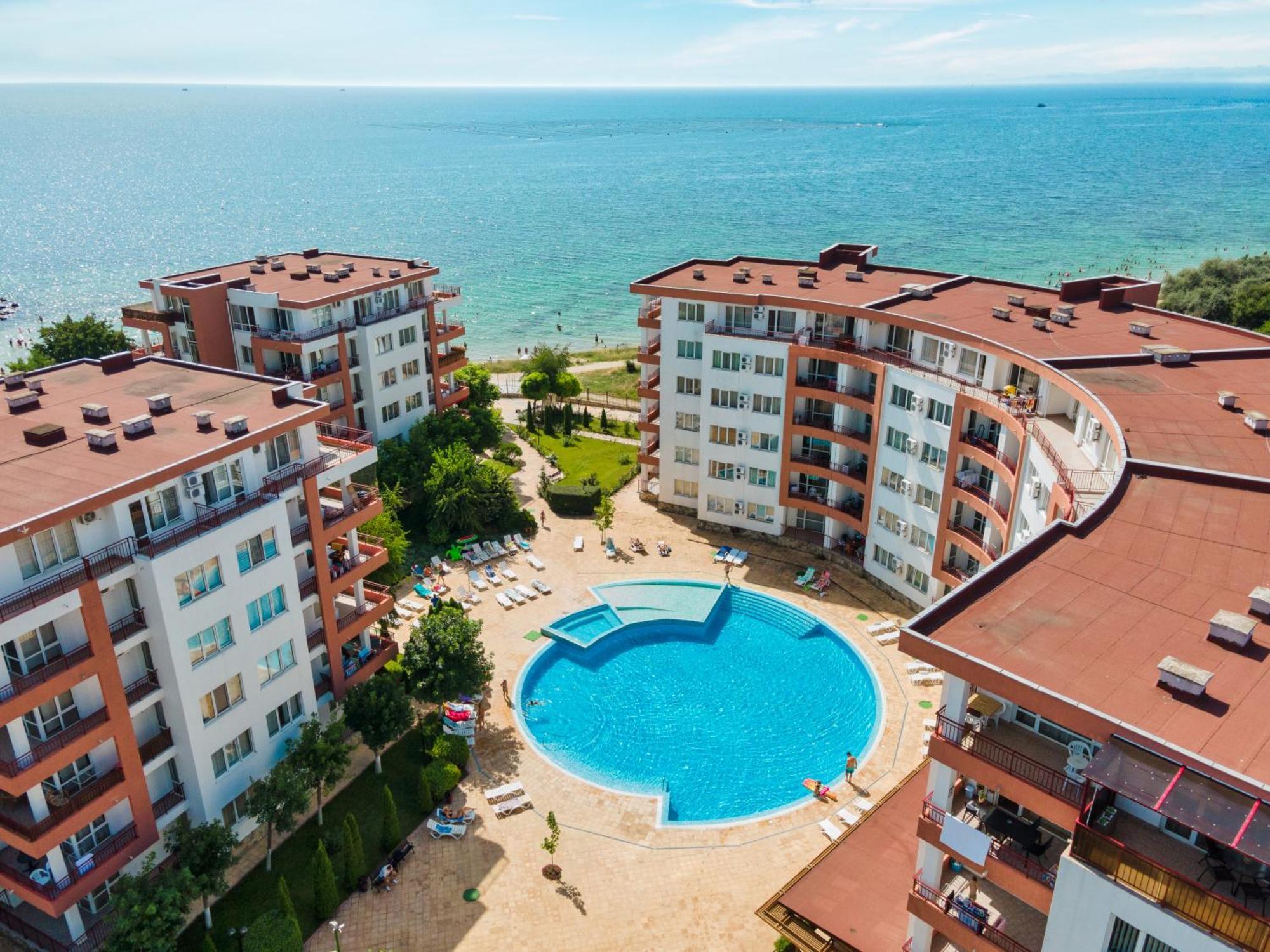 Riviera Fort Beach Apartments Ravda Exterior photo