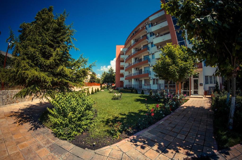 Riviera Fort Beach Apartments Ravda Exterior photo
